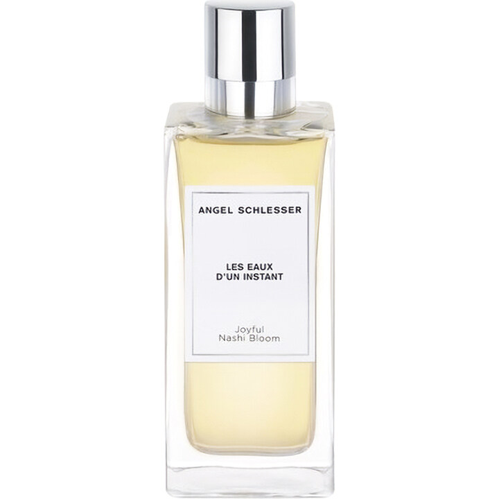 Les Eaux d'un Instant: Joyful Nashi Bloom