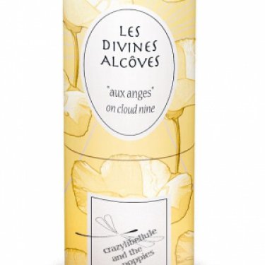 Les Divines Alcôves: Aux Anges / On Cloud Nine