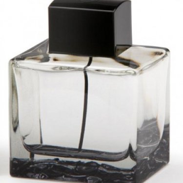 Splash Seduction in Black